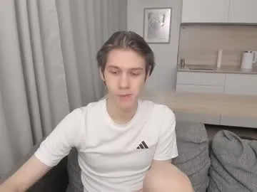 sunflower_28 – webcam model profile photo Image 14