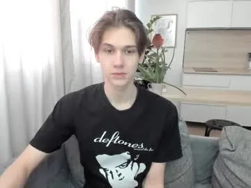 sunflower_28 – webcam model profile photo Image 3