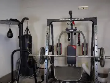 sweetsour18 – webcam model profile photo Image 11