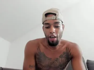 KiaraCold – webcam model profile photo Image 4