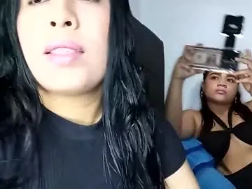 lolaa_darling – webcam model profile photo Image 5