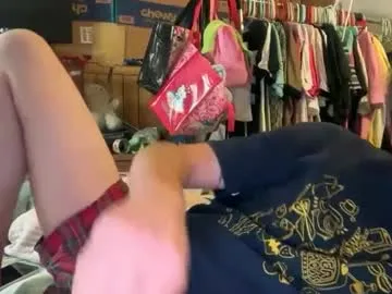 EmiliaWalker – webcam model profile photo Image 17