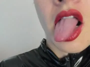 tvycas7 – webcam model profile photo Image 3