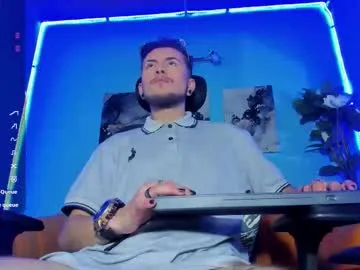 daani_hott – webcam model profile photo Image 2