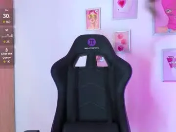 Seline – webcam model profile photo Image 9