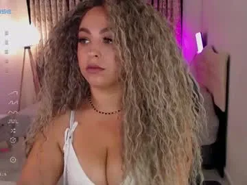 tvycas7 – webcam model profile photo Image 3