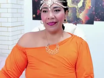 _lakshmi_hotx Image 16