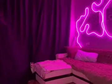 indianacooper – webcam model profile photo Image 3