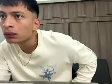 BellaJade – webcam model profile photo Image 14