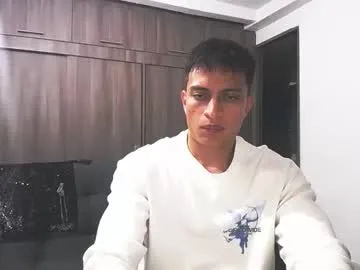 BellaJade – webcam model profile photo Image 5