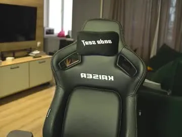 kisspriya – webcam model profile photo Image 13