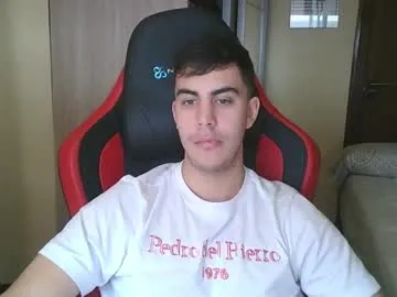 aaronlavine – webcam model profile photo