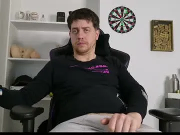 naisharousell – webcam model profile photo Image 10