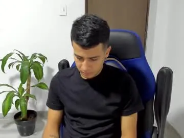 indiandesiguys2023 – webcam model profile photo Image 12