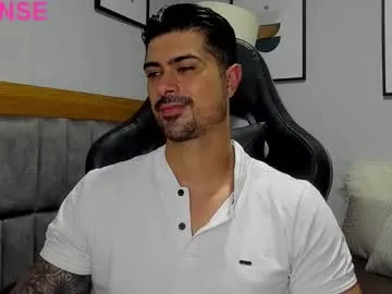 YasmienAtos – webcam model profile photo Image 11