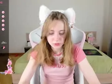 RebekaHart – webcam model profile photo Image 3