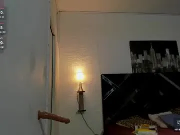 sunflower_28 – webcam model profile photo Image 8