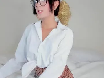 lolaa_darling – webcam model profile photo Image 2