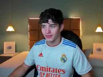 ria_fun – webcam model profile photo Image 6