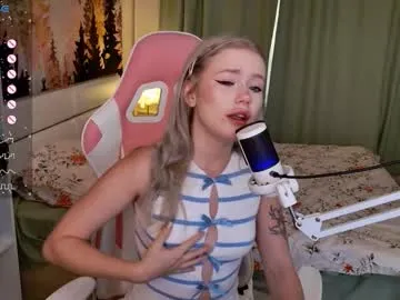 AllisonKron – webcam model profile photo Image 16