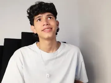 midwestlovers1990 – webcam model profile photo Image 12