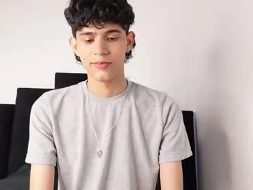 midwestlovers1990 – webcam model profile photo Image 9