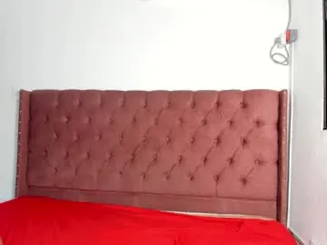 hi_miki – webcam model profile photo Image 17