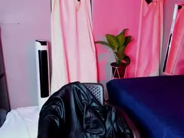 EmiliaWalker – webcam model profile photo Image 6