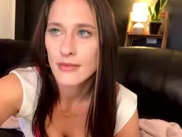 Seline – webcam model profile photo Image 9