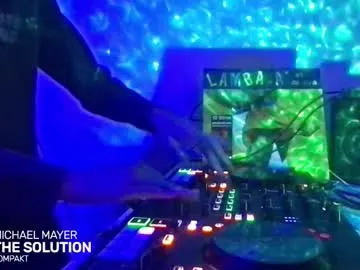 indiandesiguys2023 – webcam model profile photo Image 13