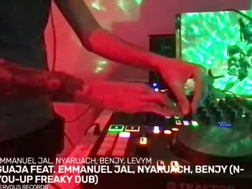 indiandesiguys2023 – webcam model profile photo Image 17