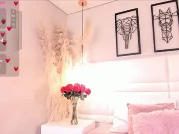 NaiaCollins – webcam model profile photo Image 14