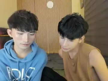 iamsomeone1234 – webcam model profile photo Image 11