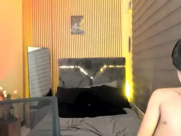 iamsomeone1234 – webcam model profile photo Image 4