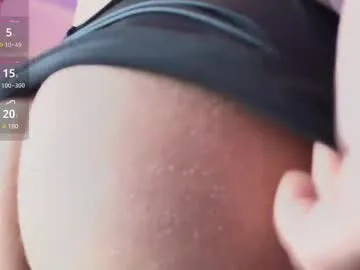 indian_yashika – webcam model profile photo Image 5