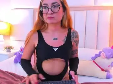 fun4tips – webcam model profile photo Image 6