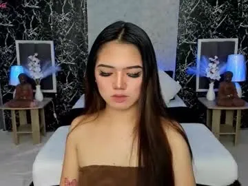 ChanelFoxi – webcam model profile photo Image 8