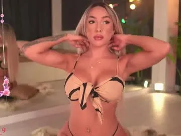 meganiex – webcam model profile photo Image 14