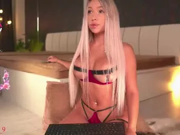 meganiex – webcam model profile photo Image 9