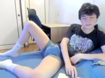 emmykrist – webcam model profile photo Image 12