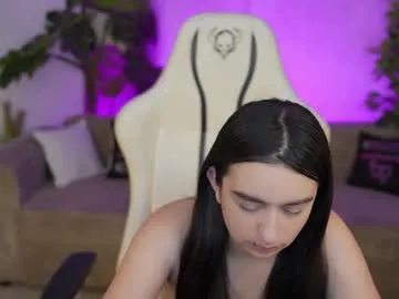 KiaraCold – webcam model profile photo Image 8