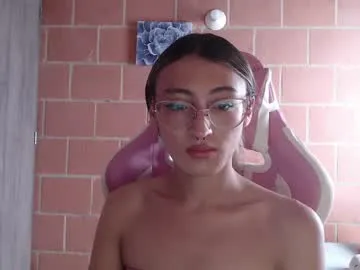 Missy – webcam model profile photo Image 19