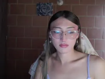 Missy – webcam model profile photo Image 3