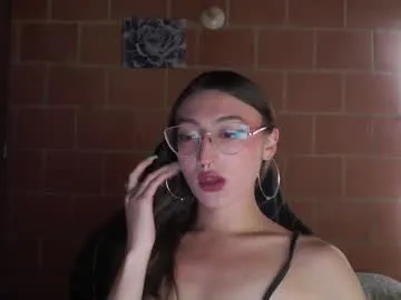 Missy – webcam model profile photo Image 4