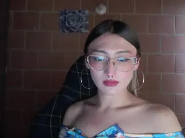 Missy – webcam model profile photo Image 7