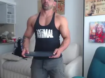 AishaHale – webcam model profile photo Image 3