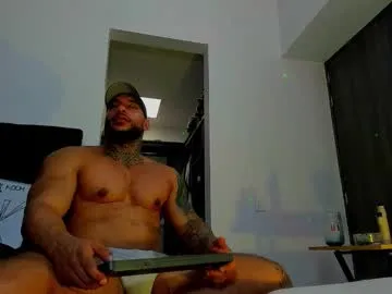 LaylaWoods – webcam model profile photo Image 11