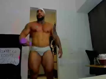 LaylaWoods – webcam model profile photo Image 13