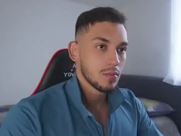 delilah_blazee – webcam model profile photo Image 12