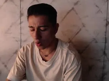 AdelleHayes – webcam model profile photo Image 11